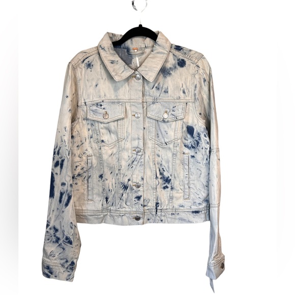 NWT Free People Jones Tie Dye Denim Jacket - Picture 3 of 7